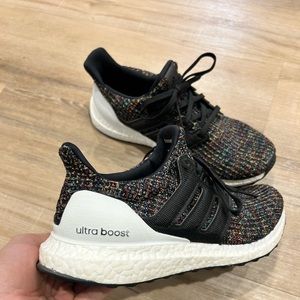 Adidas Ultraboost sz 8.5 - barely worn, perfect condition